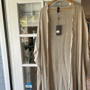 New cover up beige size large